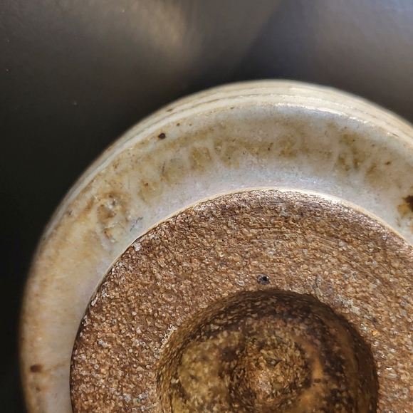 Mid Century Modern Wabisabi Signed Hand Thrown Ceramic Vase - Picture 8 of 13